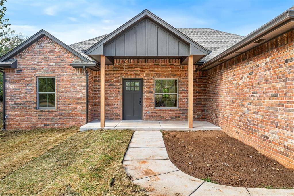 Blanchard, OK 73010,27031 Pine Cove Court