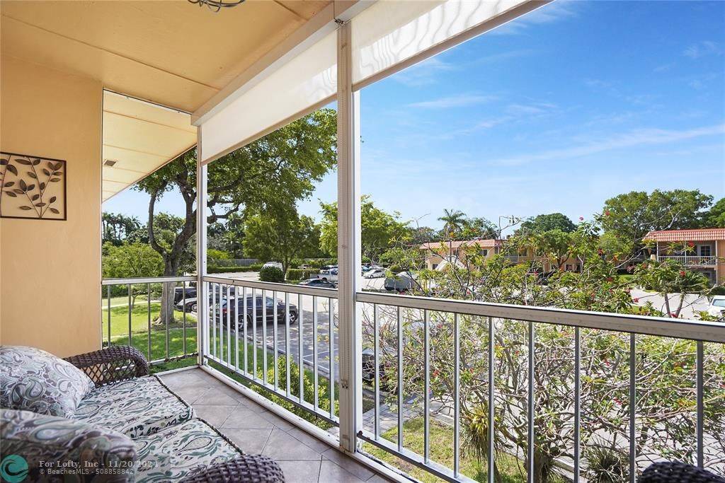 Wilton Manors, FL 33305,1930 NE 2nd Ave  #206L