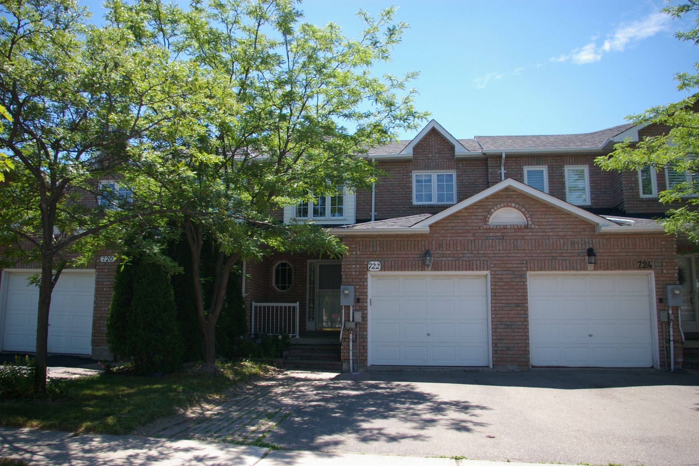 Mississauga, ON L5R 3V4,722 Four Winds WAY