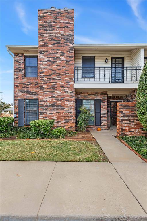 Oklahoma City, OK 73112,6325 N Villa Avenue #105