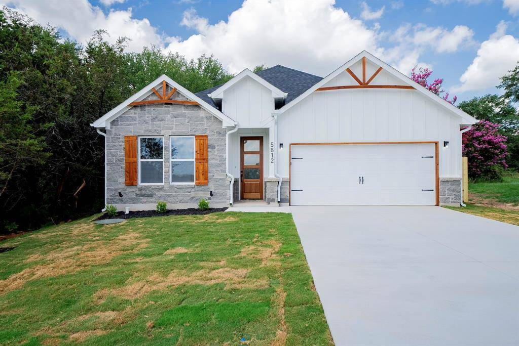 Granbury, TX 76048,5812 Black Pine Circle