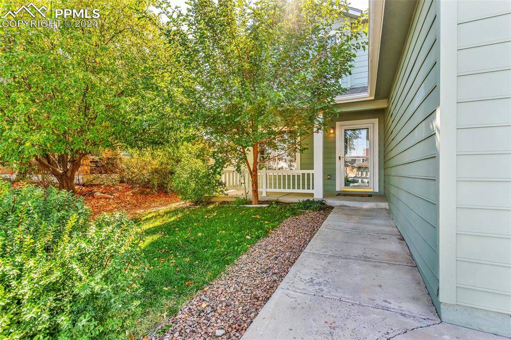 Pueblo, CO 81005,5302 Red Cedar CT