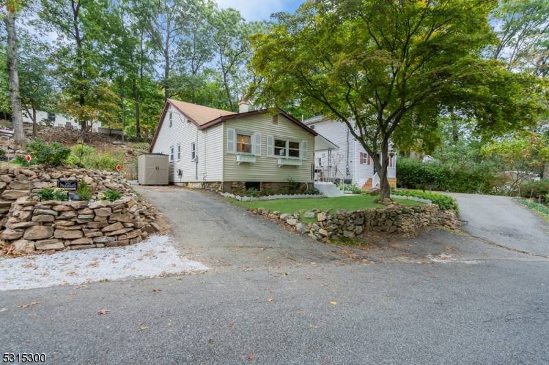 Hopatcong Boro, NJ 07843,8 Madison Trl