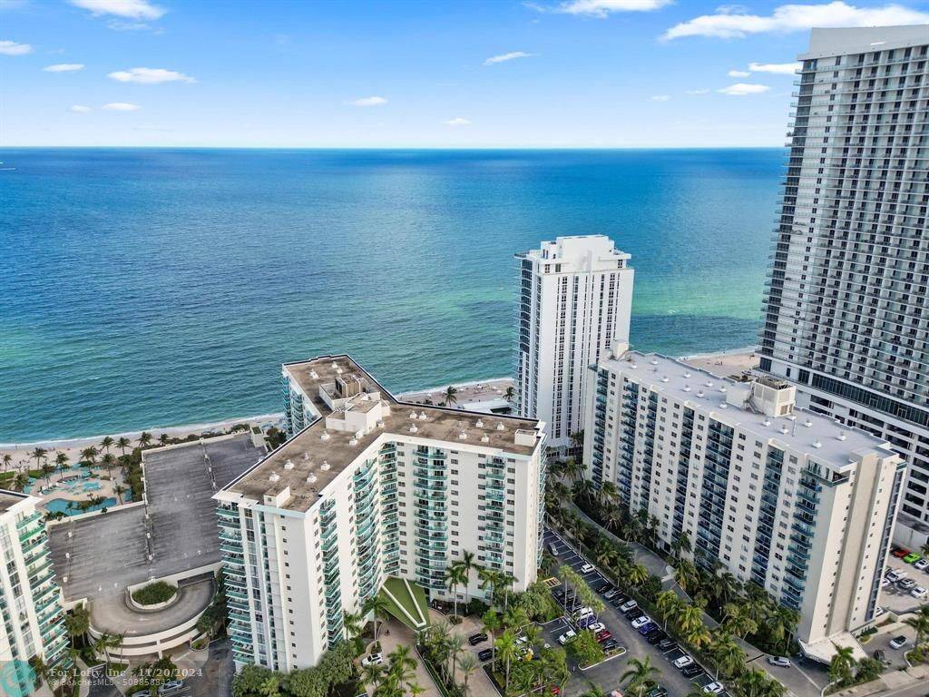 Hollywood, FL 33019,4001 S Ocean Dr  #14D