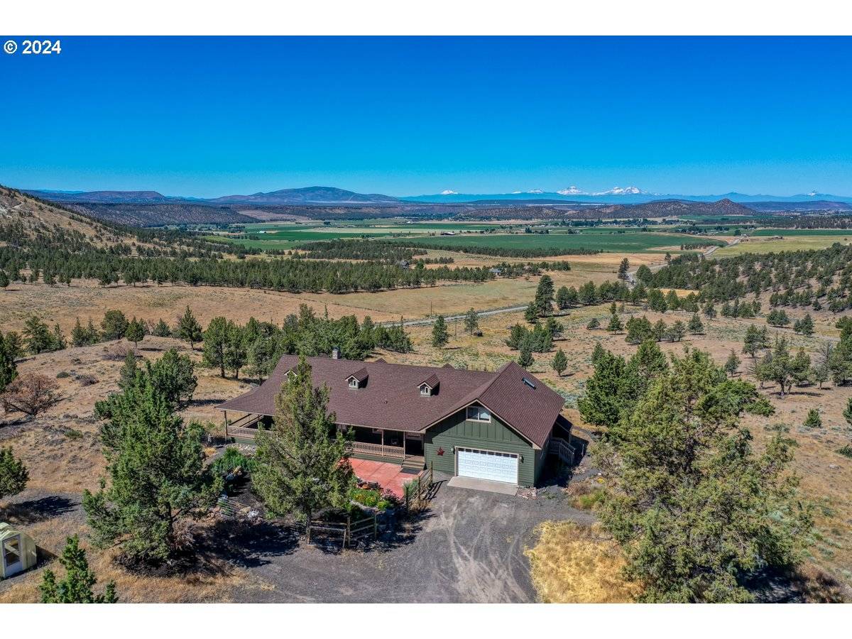 Prineville, OR 97754,8883 NE MEADOW RIDGE RD