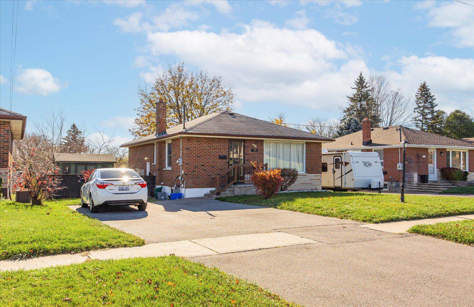 Oshawa, ON L1G 2X2,371 Rossland RD E