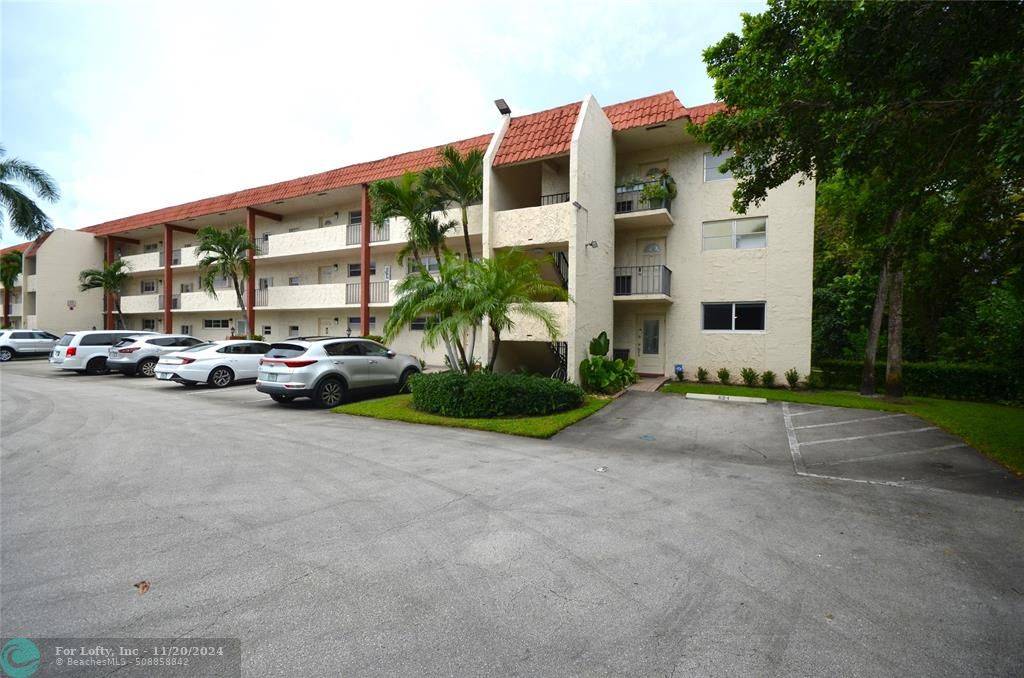 Pembroke Pines, FL 33025,8901 S Hollybrook Blvd  #101