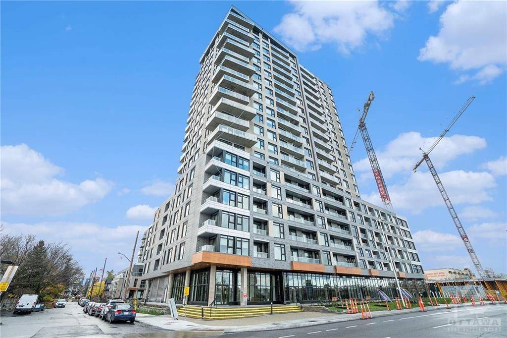 Carlington - Central Park, ON K1Z 7L5,1354 CARLING AVE #1809