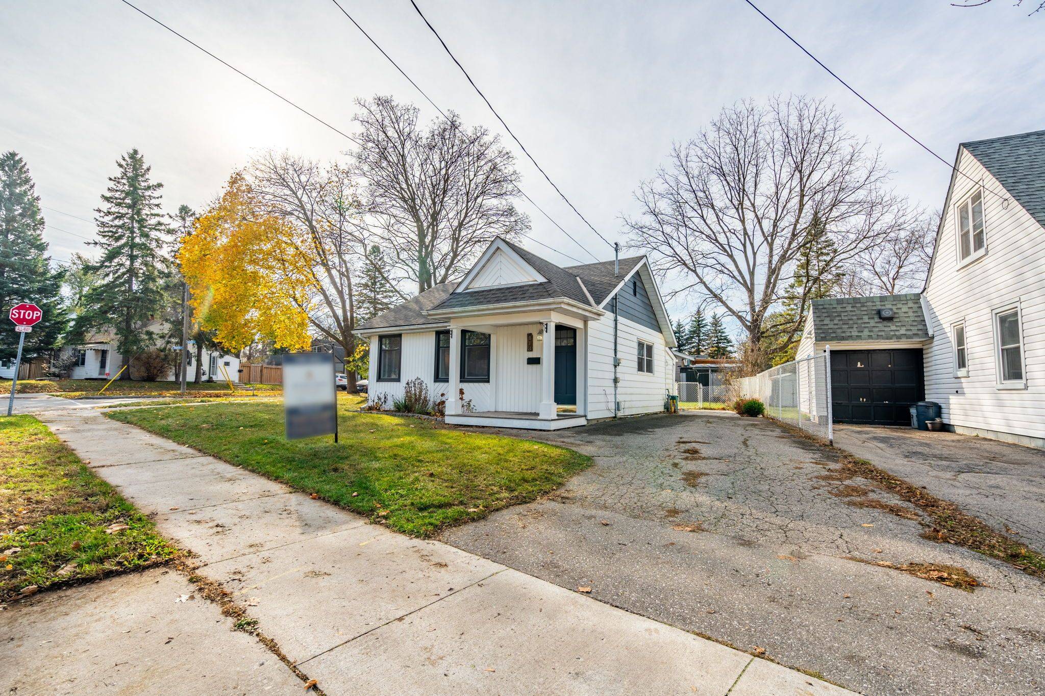 Kitchener, ON N2M 4A7,113 Pleasant AVE