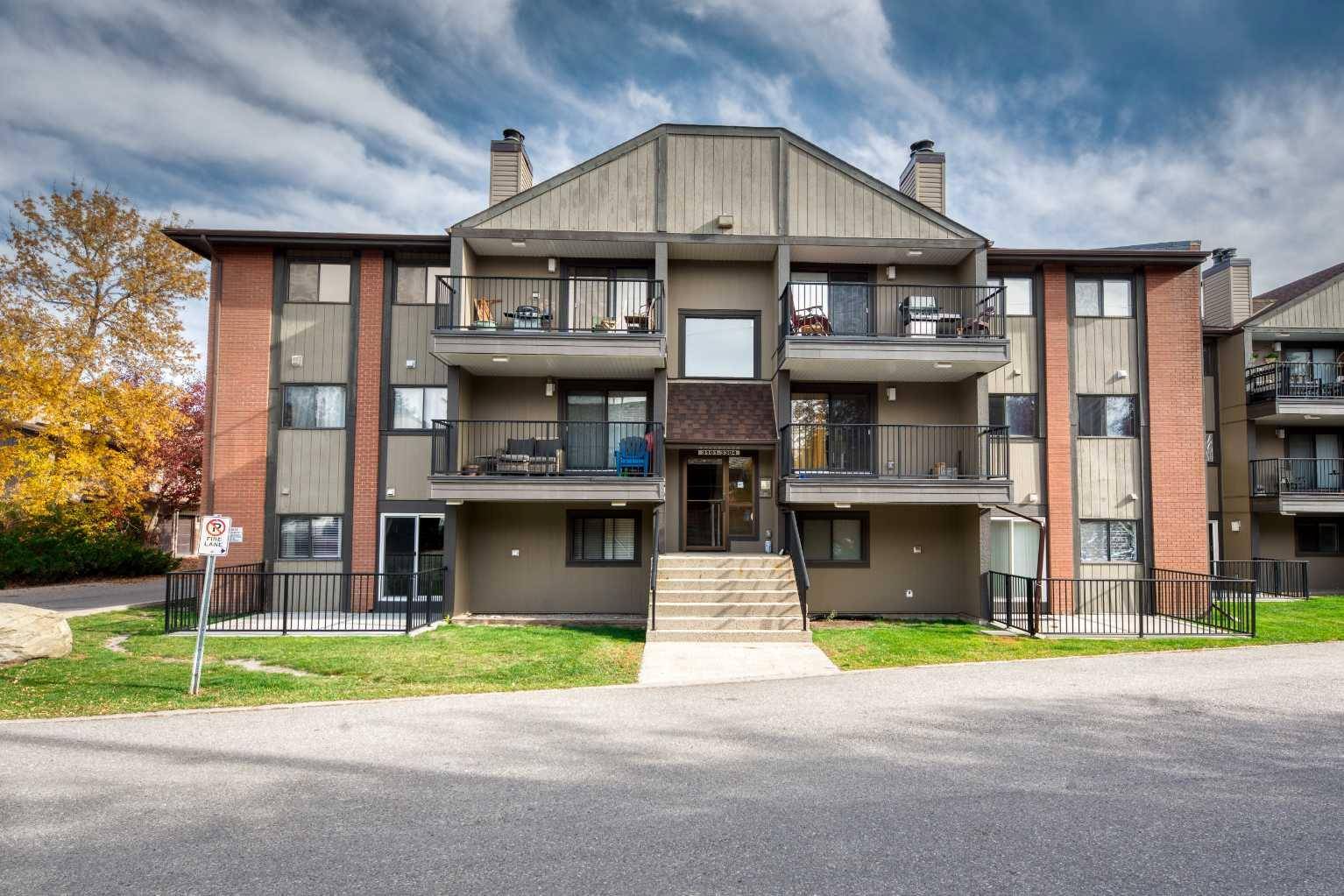 Calgary, AB T2W 5H1,13045 6 ST SW #3101