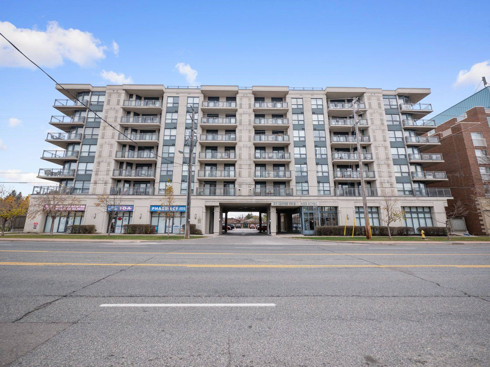 Toronto C06, ON M3H 2T5,872 Sheppard AVE W #106