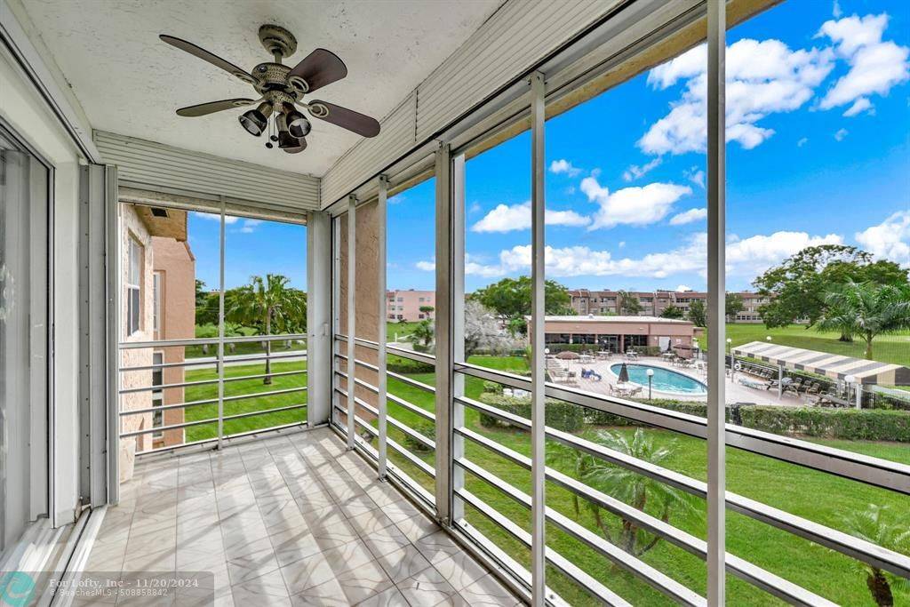 Sunrise, FL 33322,9681 Sunrise Lakes Blvd  #304