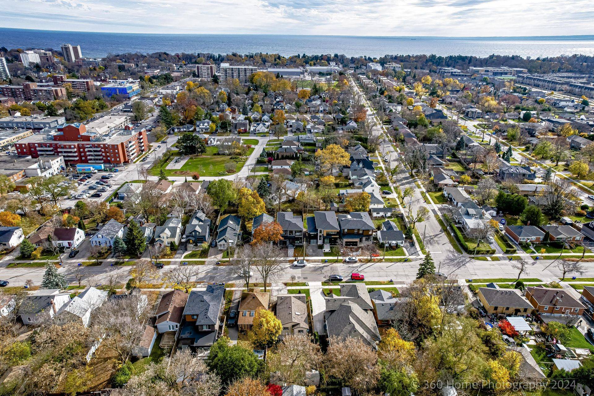 Oakville, ON L6K 1X8,143 Stewart ST