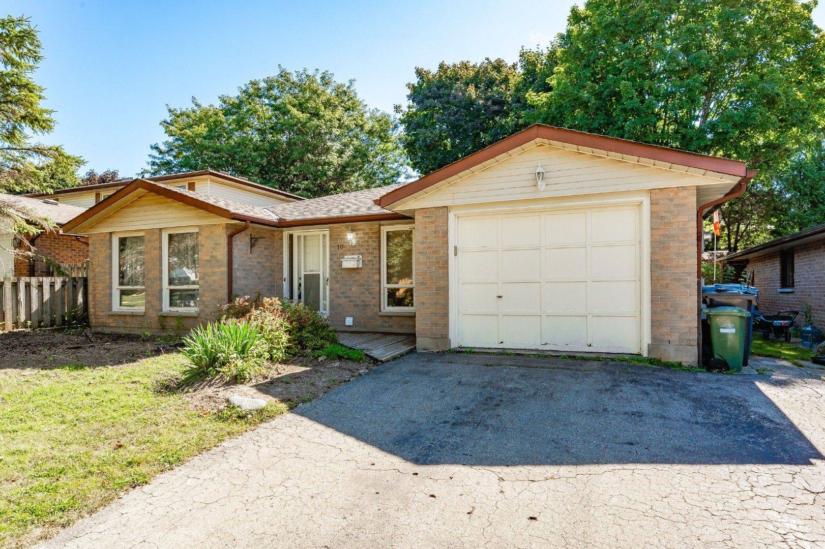 Guelph, ON N1G 4J4,10 Brombal DR