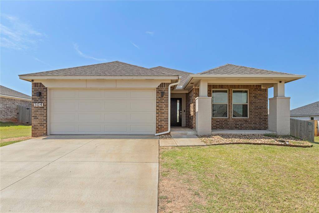 Blanchard, OK 73010,304 Anne Court