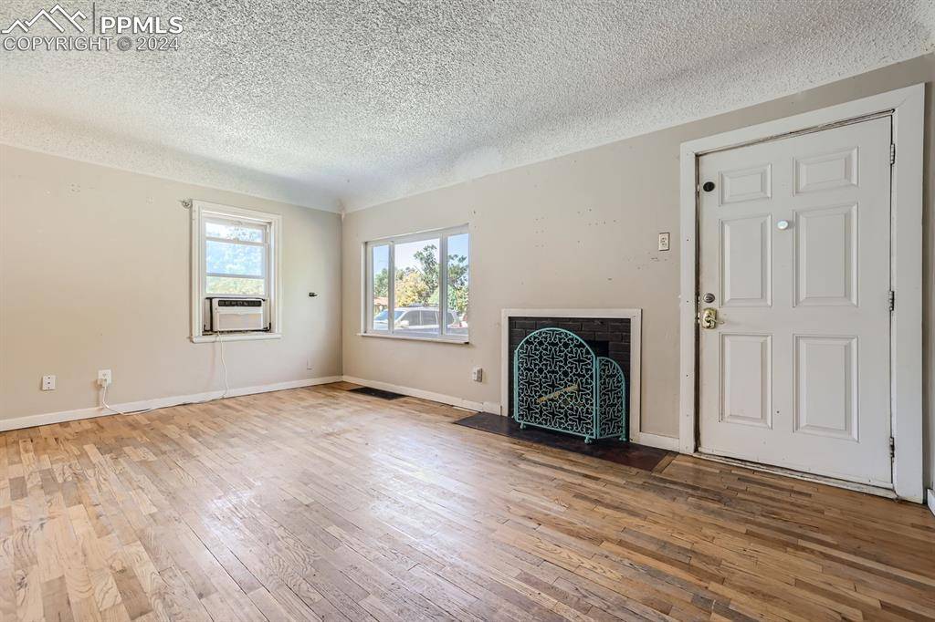 Colorado Springs, CO 80903,1011 E Vermijo AVE