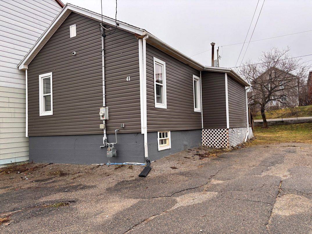 Timmins, ON P0N 1G0,41 Dwyer AVE