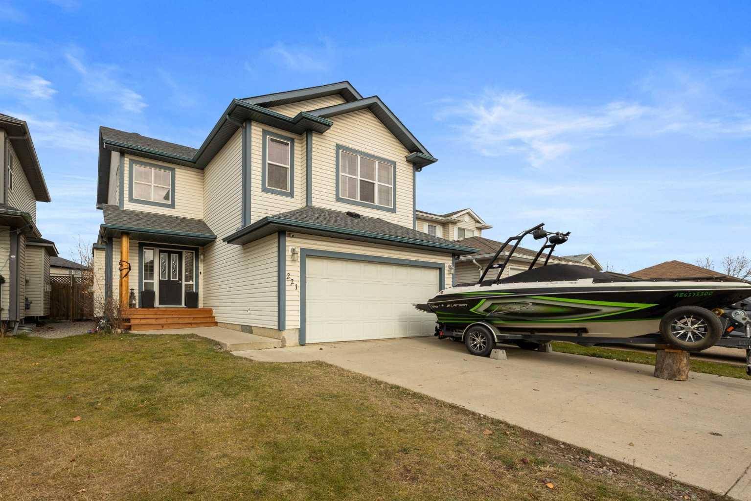 Fort Mcmurray, AB T9K 2T5,221 Parry CRES