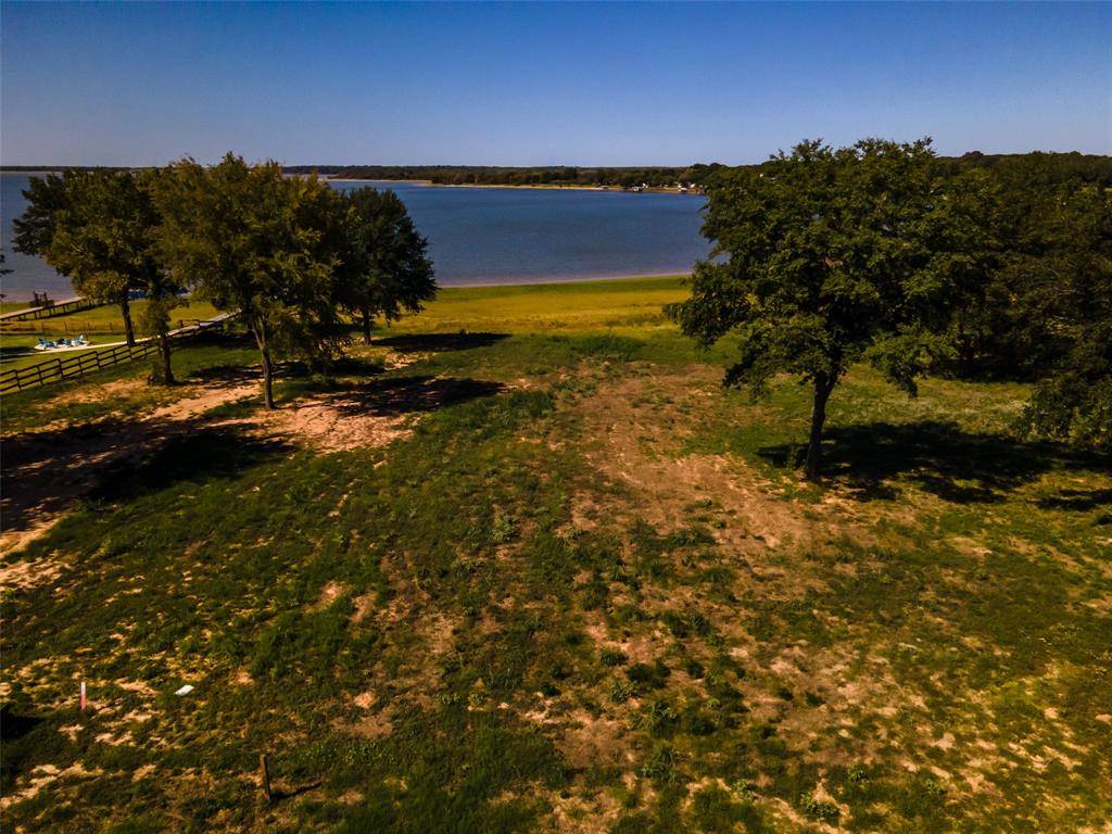 Mabank, TX 75143,31 Shoreline Drive