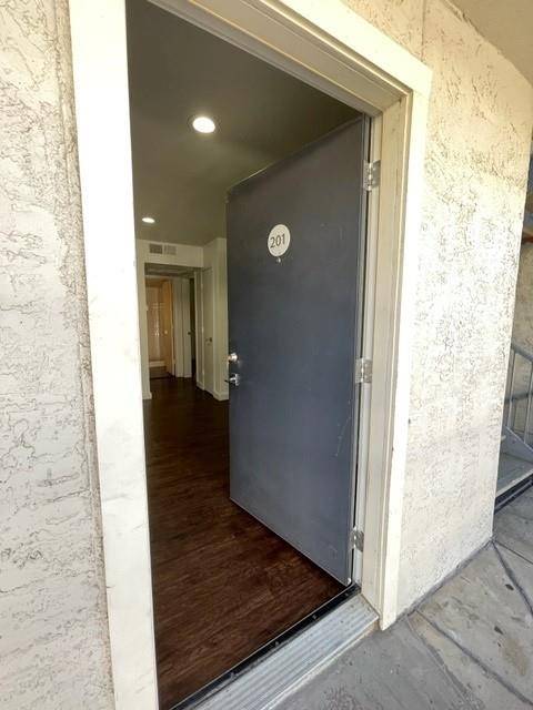 Dallas, TX 75214,5404 Reiger Avenue #201