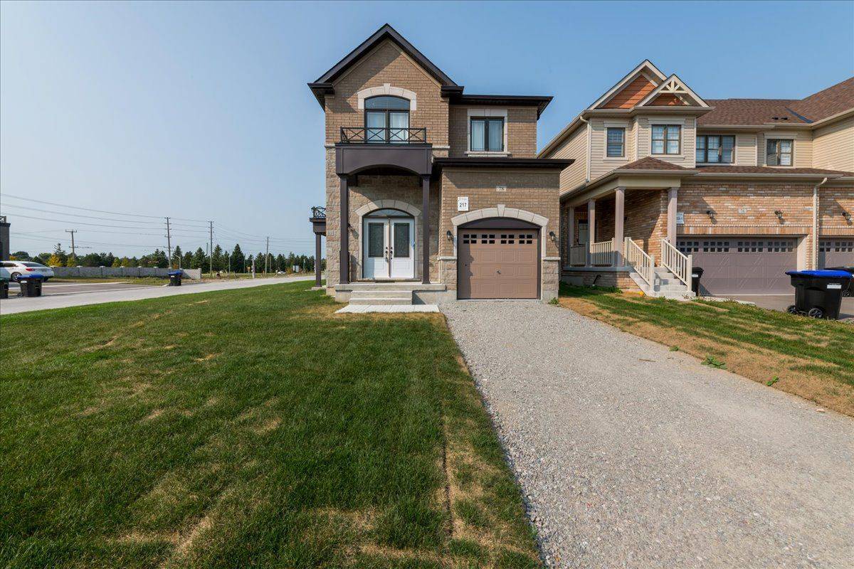 New Tecumseth, ON L9R 0V8,78 Lorne Thomas PL