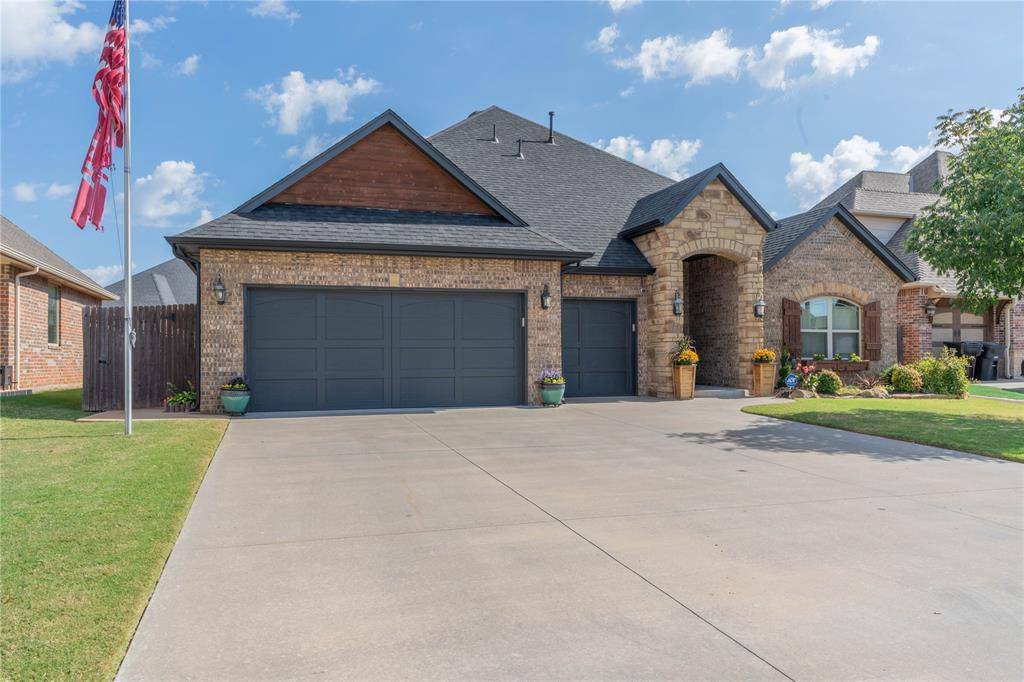 Moore, OK 73160,1318 Ladera Circle