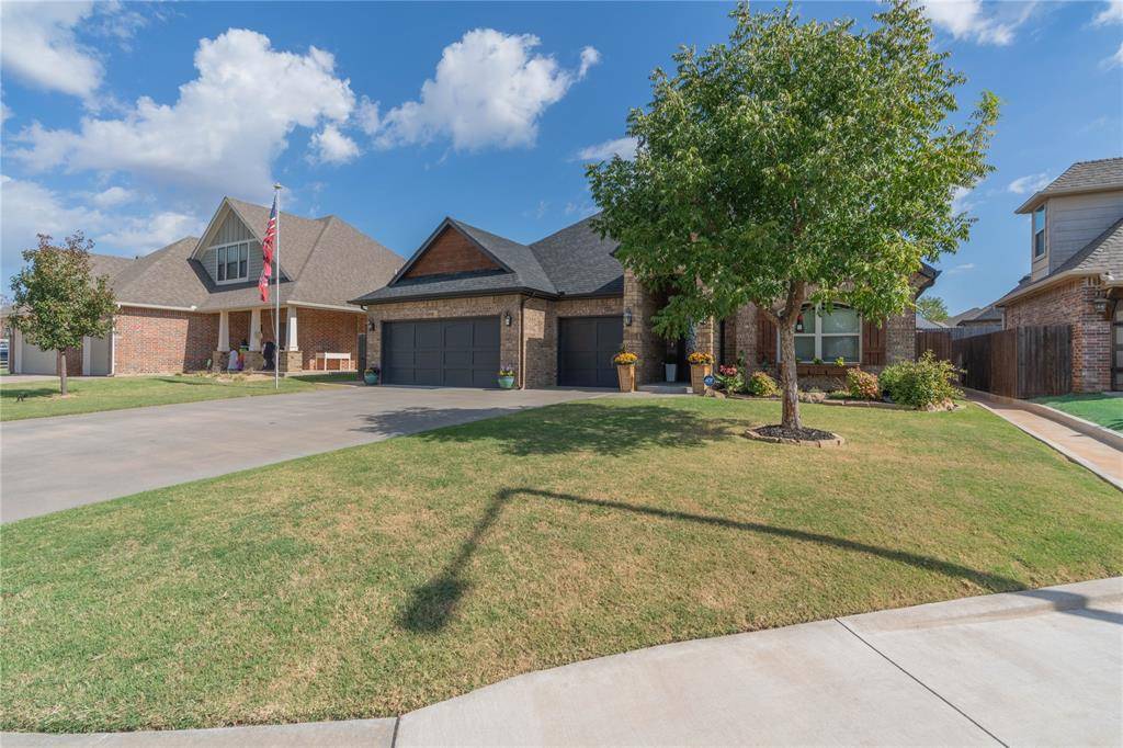 Moore, OK 73160,1318 Ladera Circle