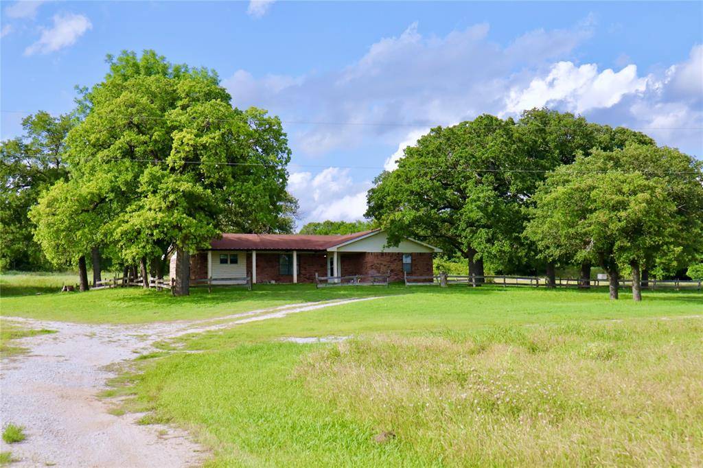 Alvord, TX 76225,1050 County Road 1596