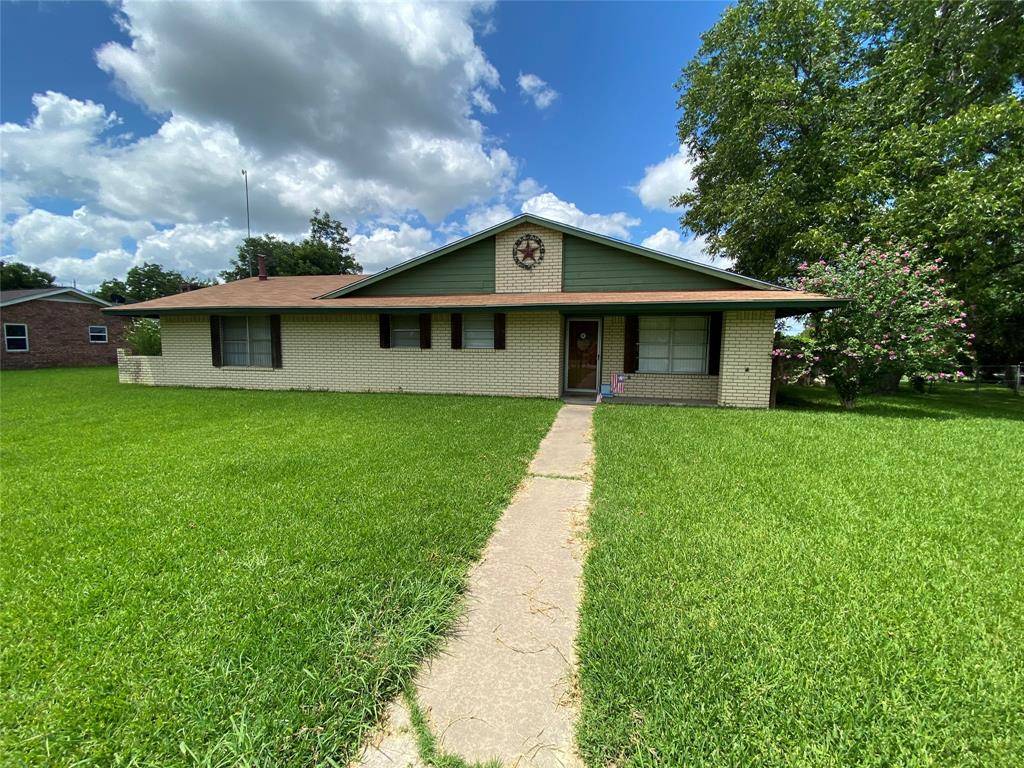 Hico, TX 76457,926 N Pecan Street