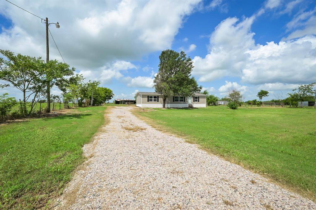 Kerens, TX 75144,1349 County Road 2120