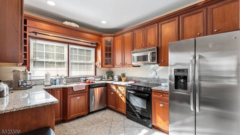 Scotch Plains Twp., NJ 07076,25 Riga Ct