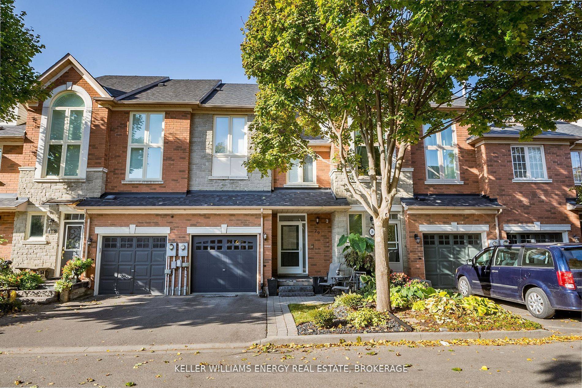 Vaughan, ON L4L 9C9,180 Blue Willow DR #29