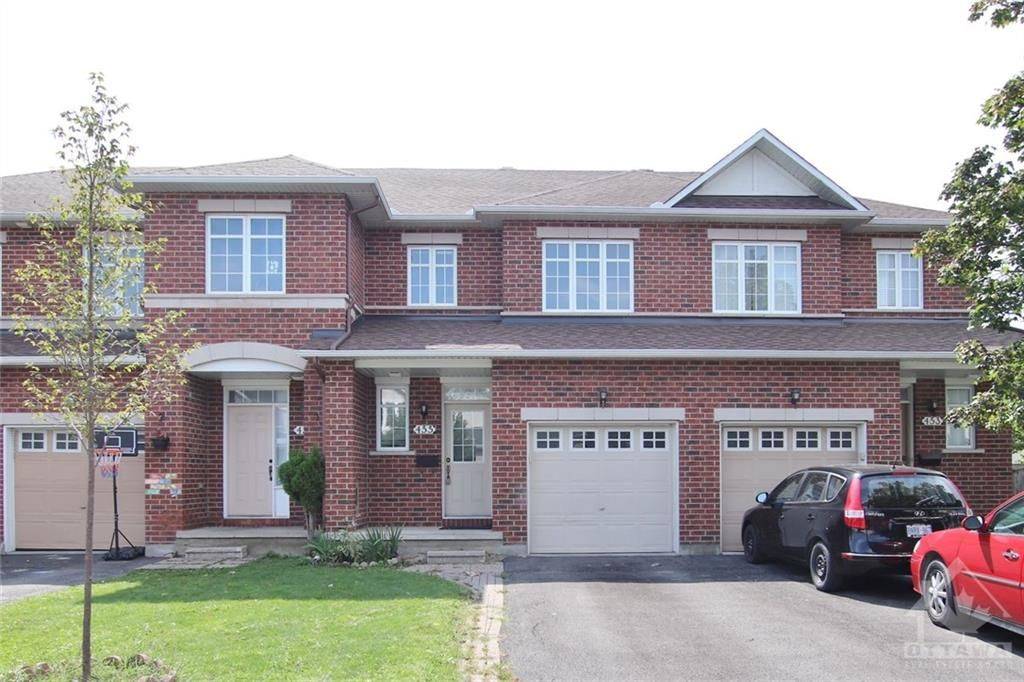 Barrhaven, ON K2J 5H7,455 CLARIDGE DR