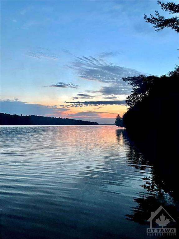 Rideau Lakes, ON K0G 1V0,3 SAND