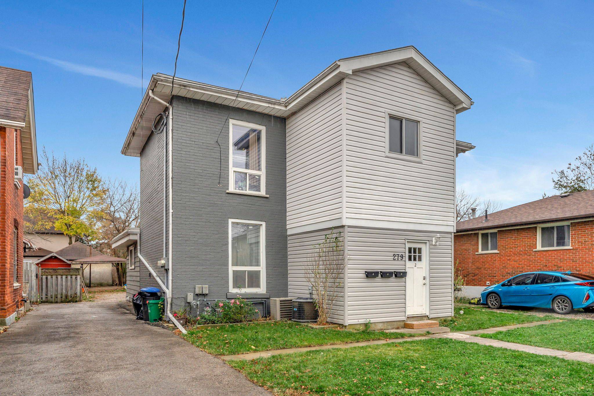 Brantford, ON N3S 3X7,279 Darling ST