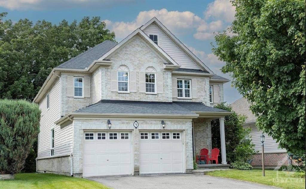 Barrhaven, ON K2J 4X8,9 LEATHERWOOD CRES