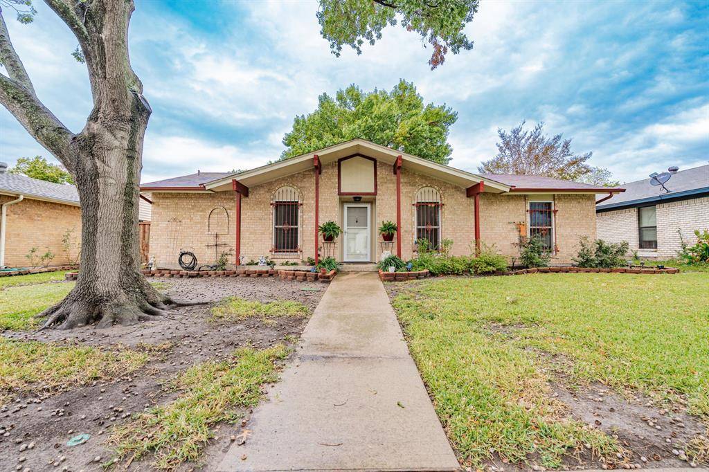 Garland, TX 75043,952 Meadowcove Circle