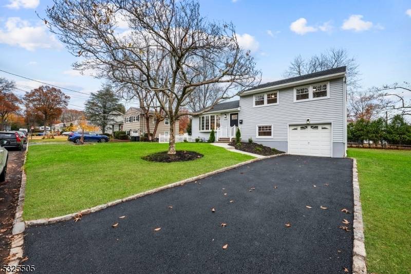 Scotch Plains Twp., NJ 07076,2310 Monica Pl