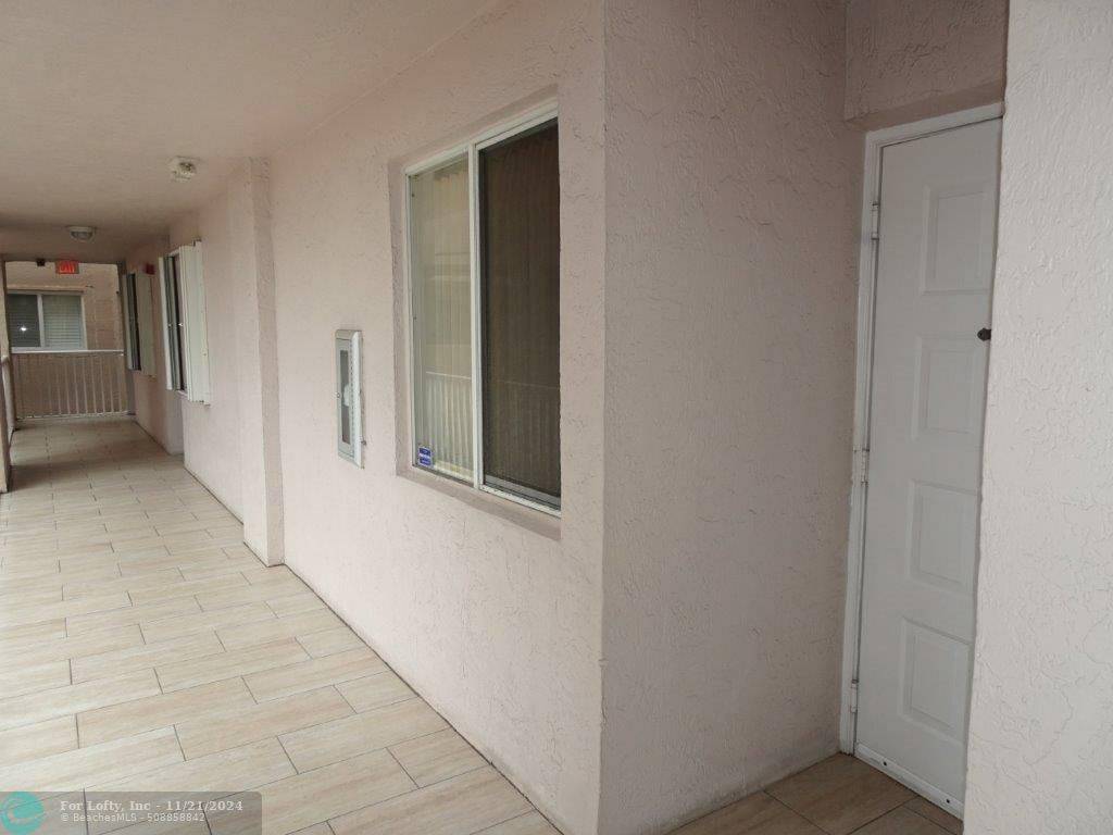 Tamarac, FL 33321,7539 Granville Dr  #208