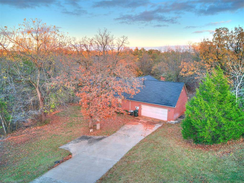 Edmond, OK 73034,4101 Cedar Creek Drive