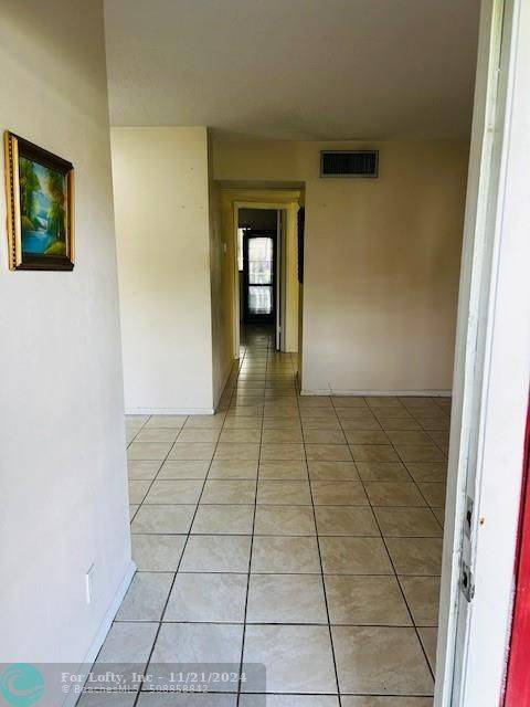 Lauderhill, FL 33313,1701 NW 46th Ave  #110