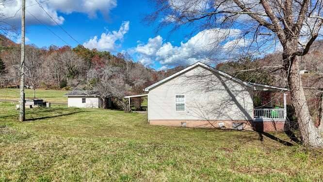 Murphy, NC 28906,81 Deerbrook Lane