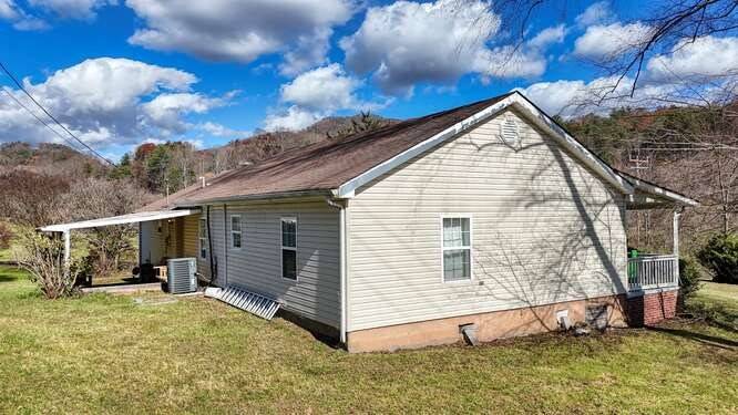 Murphy, NC 28906,81 Deerbrook Lane