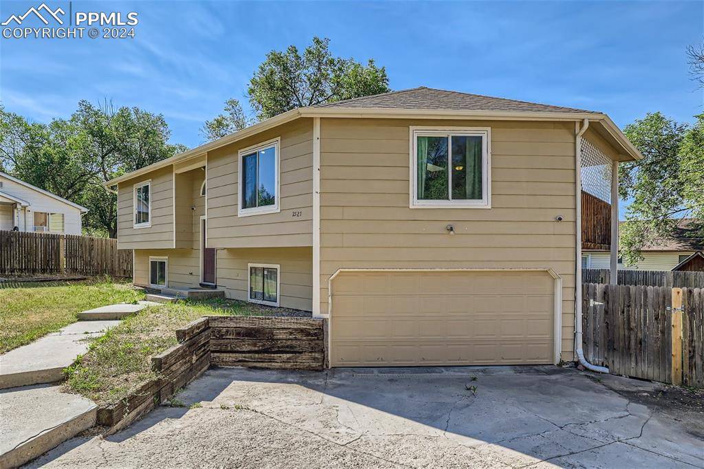 Colorado Springs, CO 80909,2527 E San Rafael ST