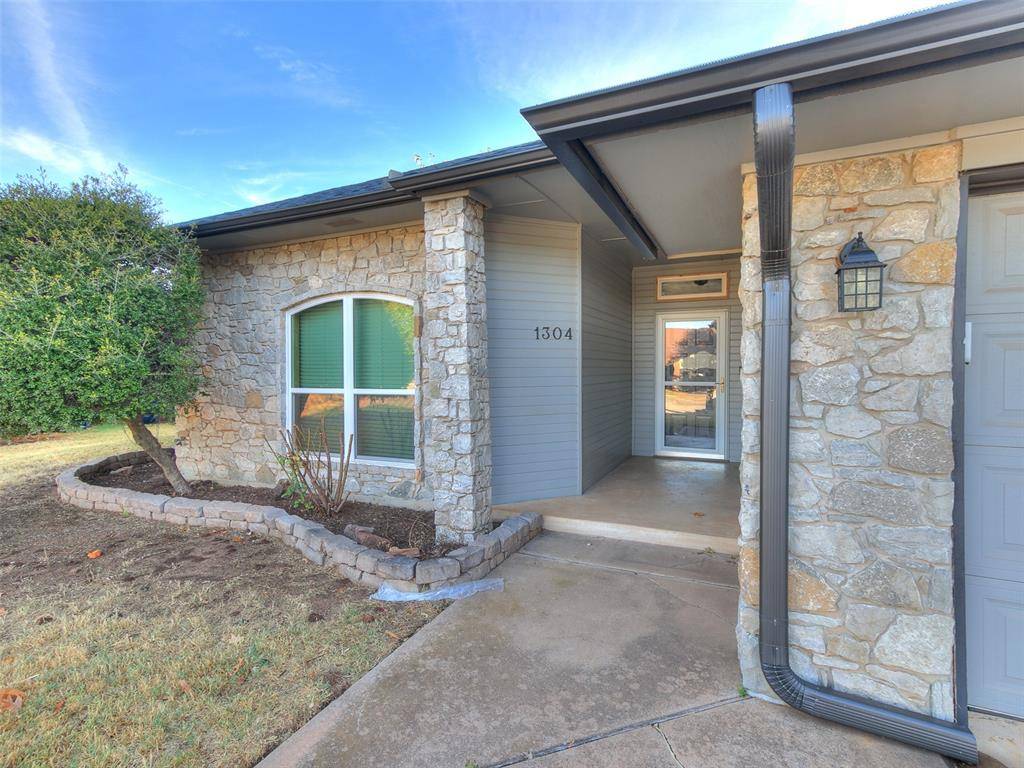 Yukon, OK 73099,1304 Fairfax Circle