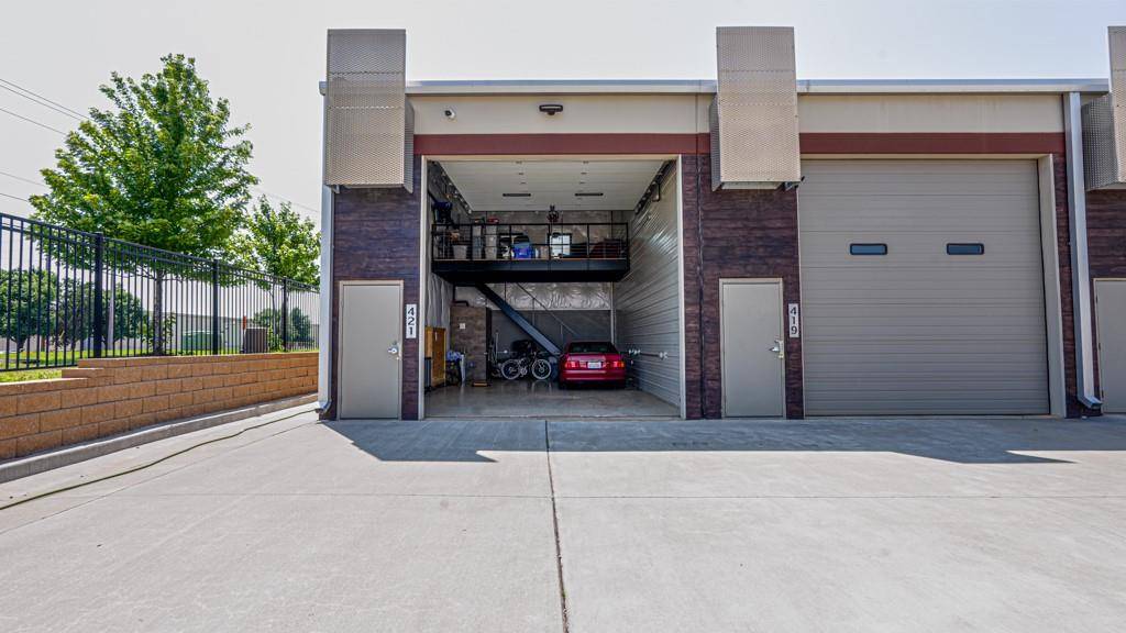 Edmond, OK 73013,3200 Technology Drive #421