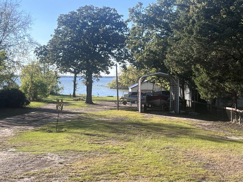 East Tawakoni, TX 75472,488 Briggs Boulevard