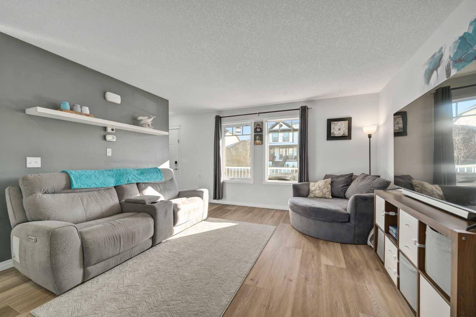 Calgary, AB T2N 0N5,131 Prestwick Villas SE