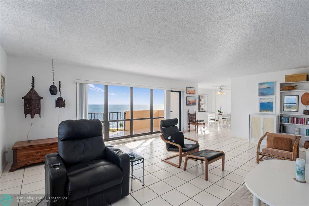 Lauderdale By The Sea, FL 33308,5100 N Ocean Blvd  #1118