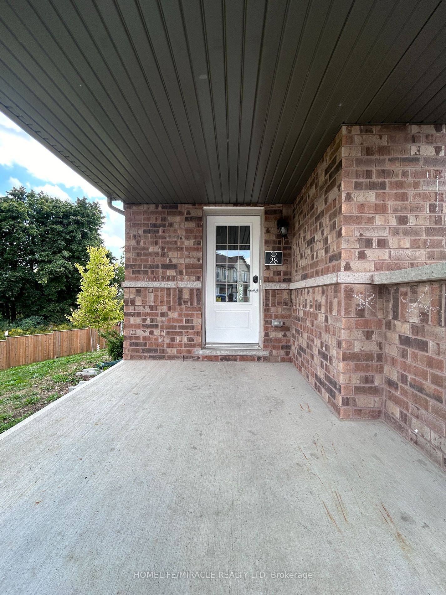 Cambridge, ON N3H 0E4,755 Linden DR #28